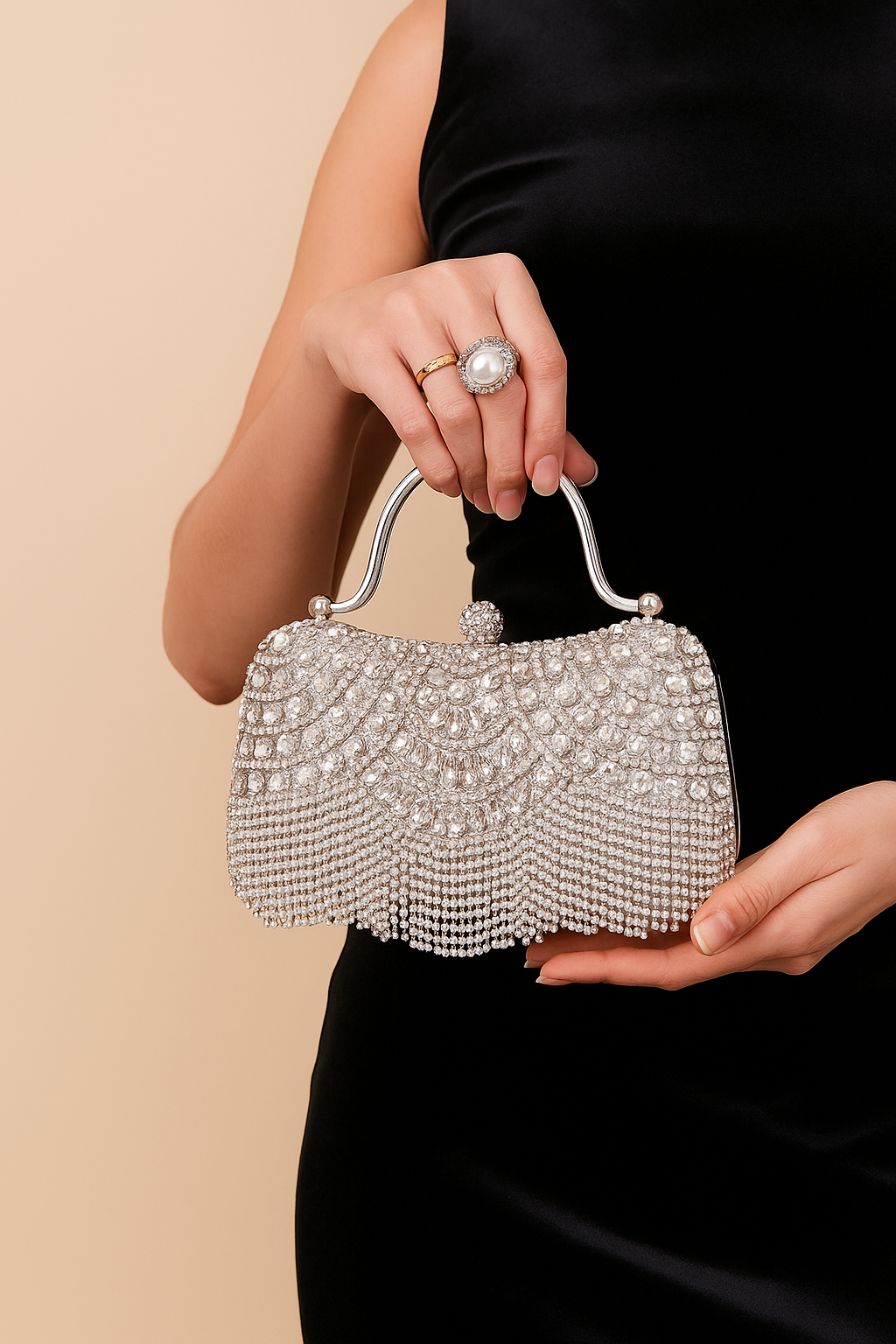 Serenya™ Diamond Tassel Metallic Handbag - Image 4